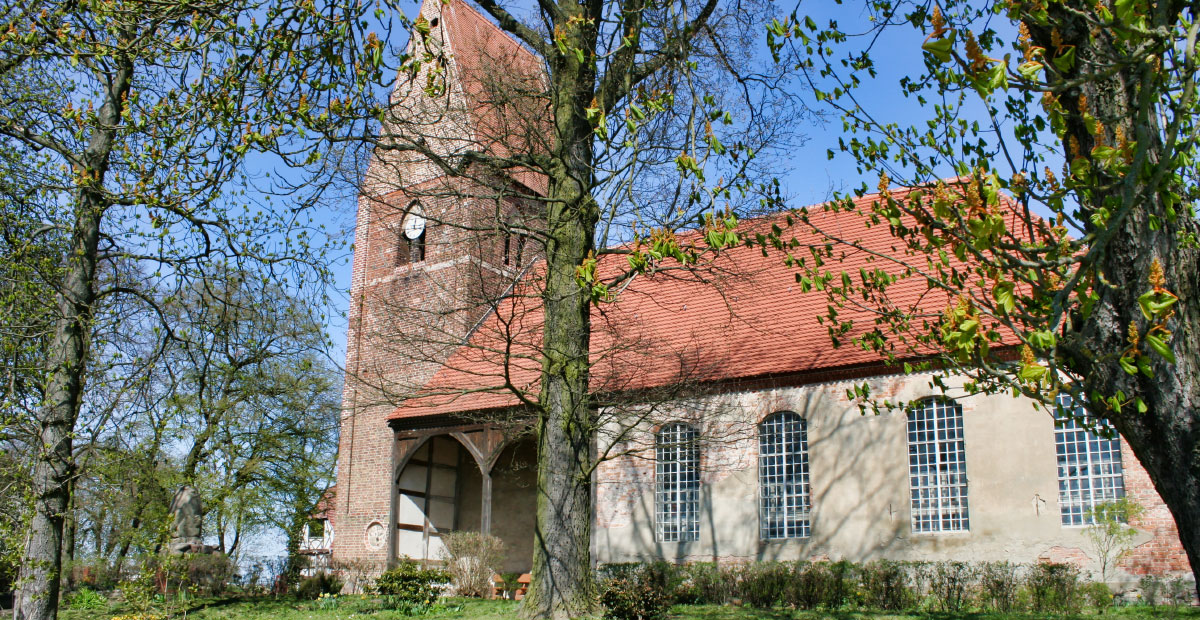 Dorfkirche Pessin